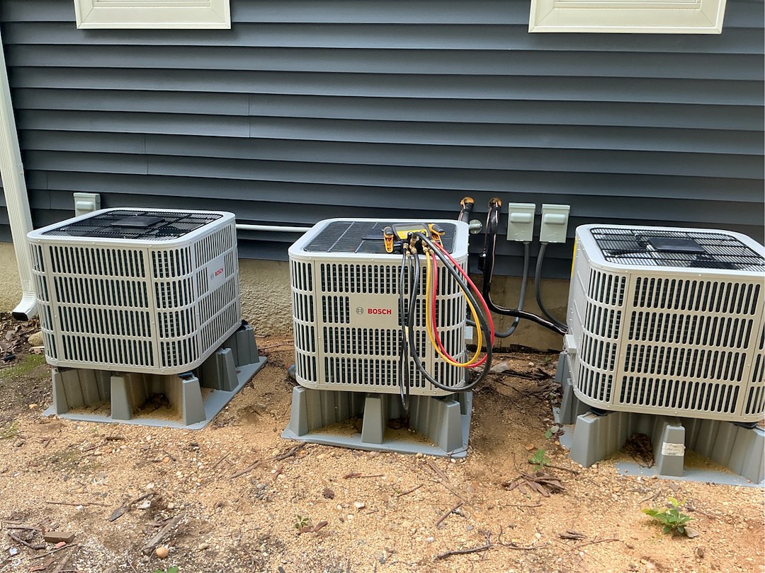 Upgrade Your Windermere Comfort with Pipe Doctor Home Services: Installing Ultra-Efficient Bosch IDS 2.1 Heat Pump HVAC Systems